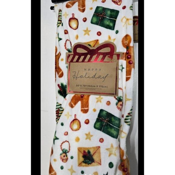 Happy Holiday Christmas Gingerbread Man, Presents, Bell Throw 50x70 NWT - Picture 4 of 4